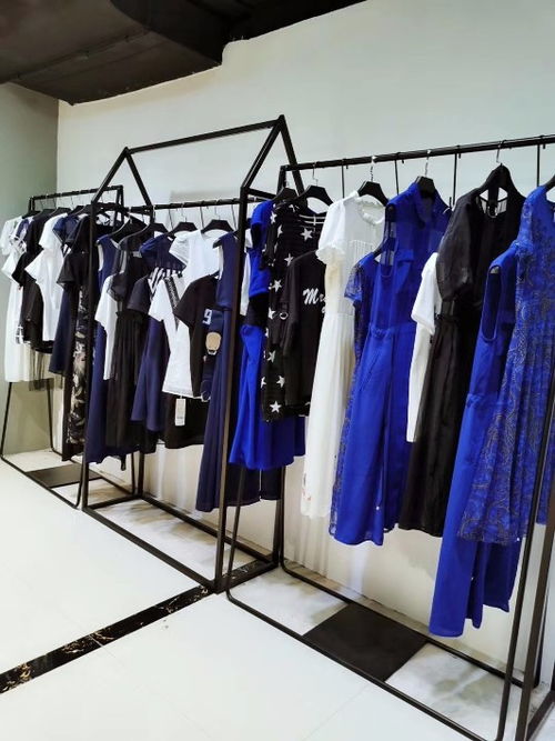 【品牌折扣女裝新品子鷺深藍(lán)連衣裙真絲女裝貨源】-