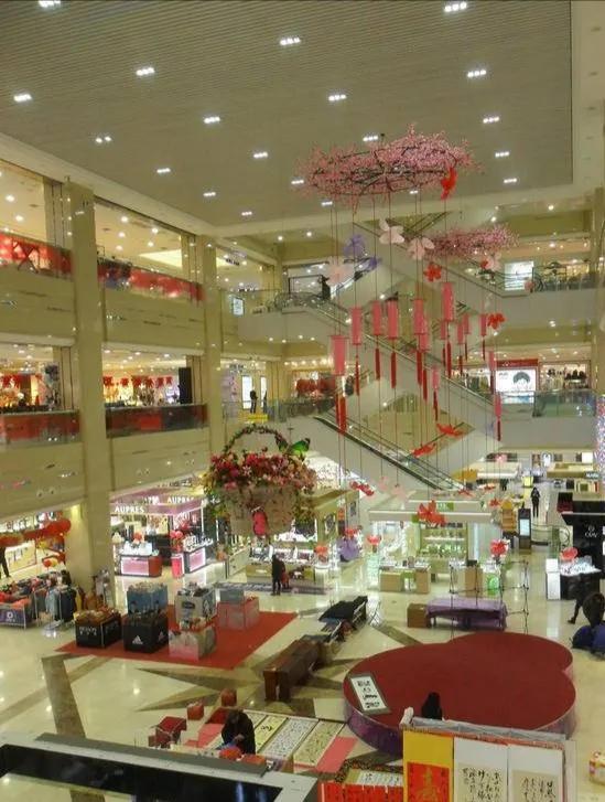 羽絨服生產(chǎn)成本75元標(biāo)價1598元 如此這般銷售商品的廠商還有多少