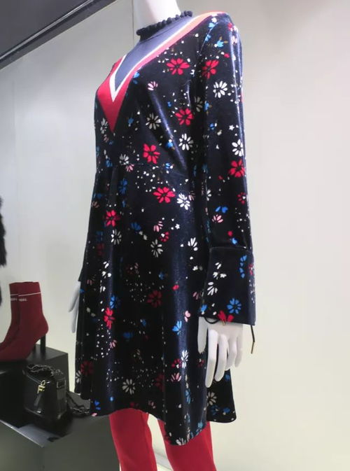 國內(nèi)女裝零售市場趨勢洞察與服飾批發(fā)新格局